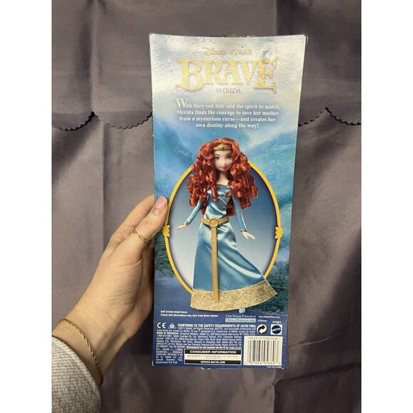 NIB Disney Pixar Brave Merida Doll with Comb, Belt, & Headband; 2011; BNIB - Picture 3 of 4